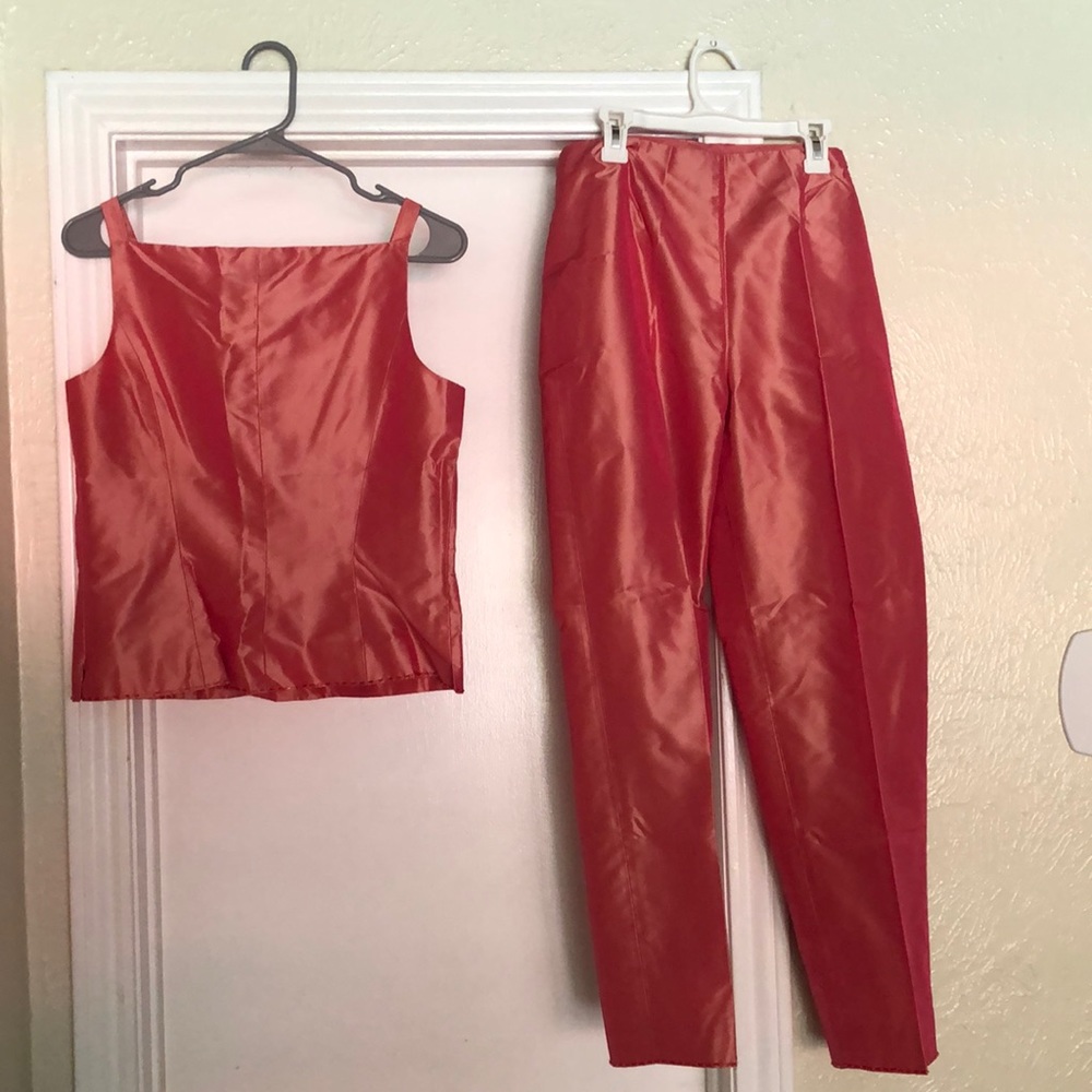 Ann Taylor Loft 100% silk Set.